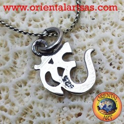 ciondolo OM  Oṁ Óm e Aum sillaba sacra