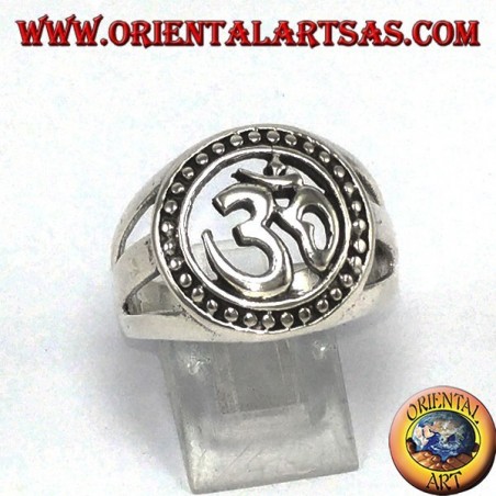 Anello d'argento, sillaba Oṃ la più sacra 