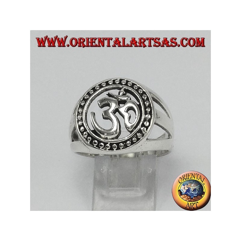 Silver ring, syllable Oṃ the most sacred