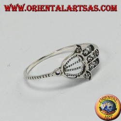 Anillo de plata con una mano de Fátima, pequeña