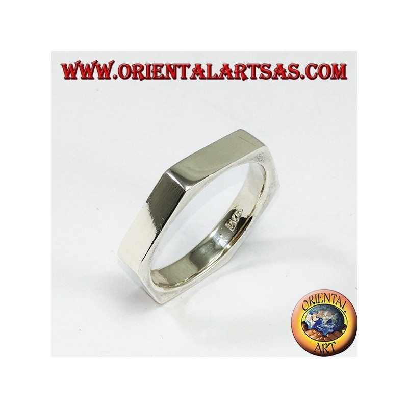 Bague en argent en forme hexagonale