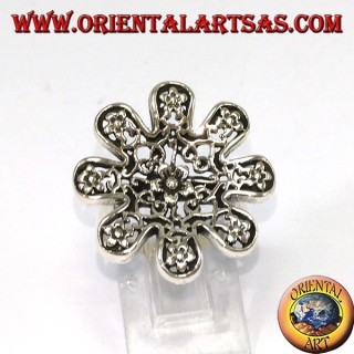 Bague en argent en forme de fleur avec des roses percées
