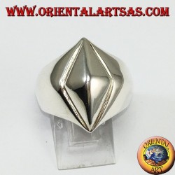 Silver ring, pyramid with rhombus base