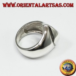 Bague en argent, pyramide à base de losange