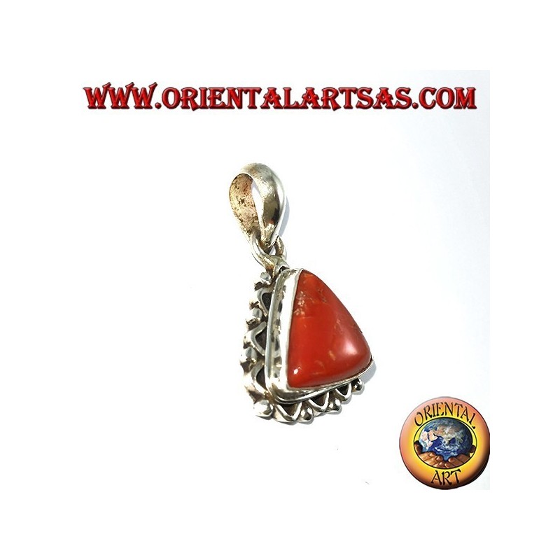Colgante de plata con coral triangular tibetano