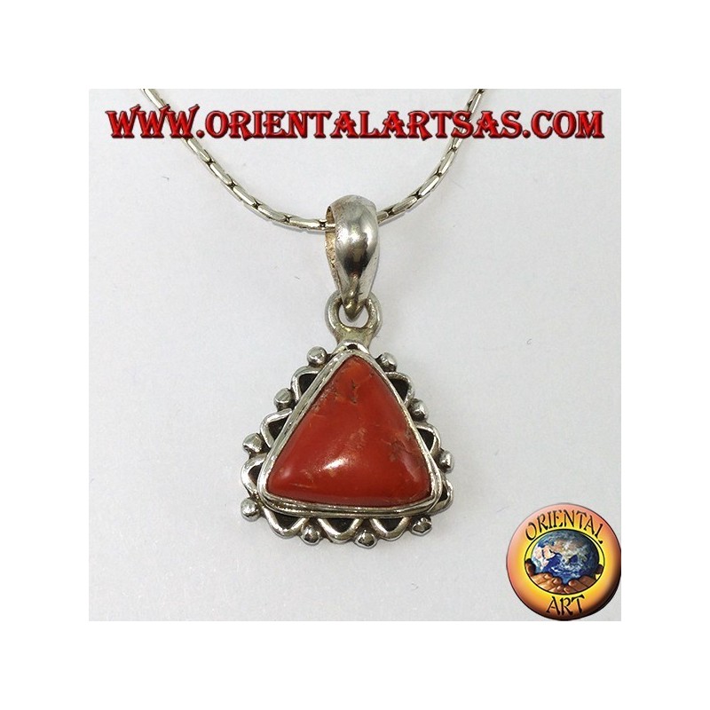 Colgante de plata con coral triangular tibetano