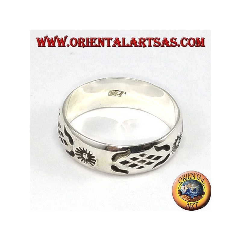 Anillo de plata con el sol tallado a mano