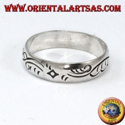 Silver ring with engraving