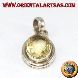 Colgante de plata con topacio natural ovalado con marco simple