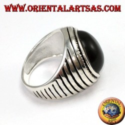 Anillo de plata con ónice hemisferio redondo