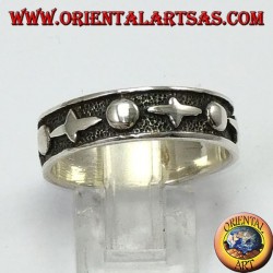 Band ring in worked silver, (gothic)