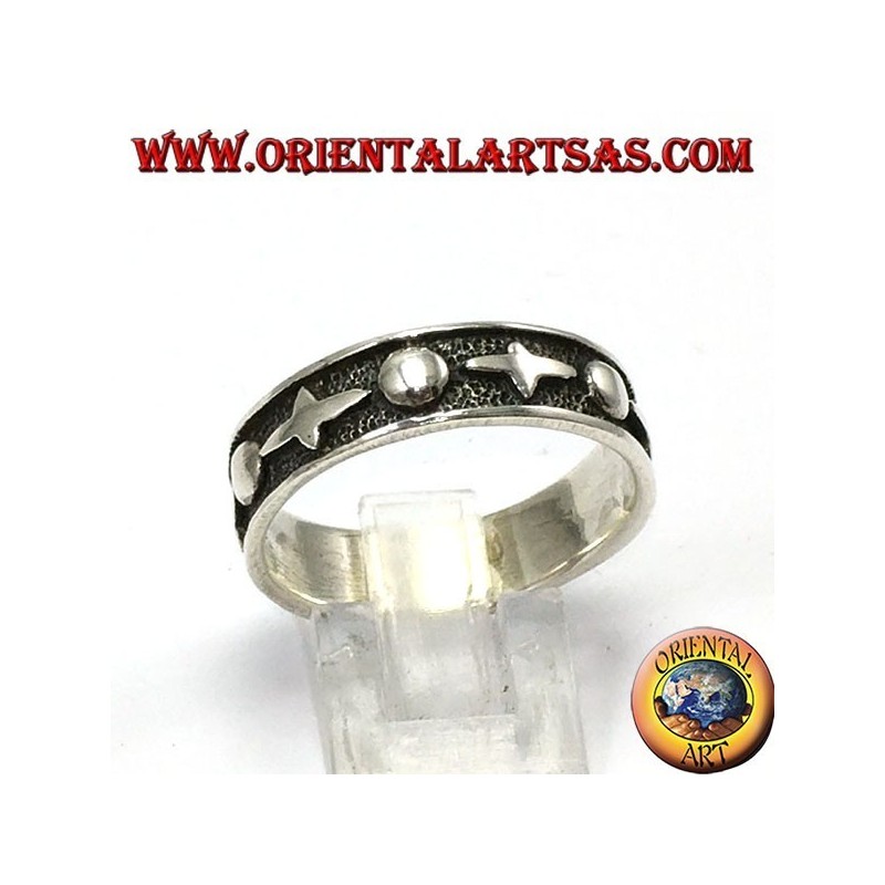 Anillo de banda en plata trabajado, (gótico)