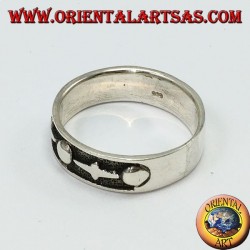 Band ring in worked silver, (gothic)