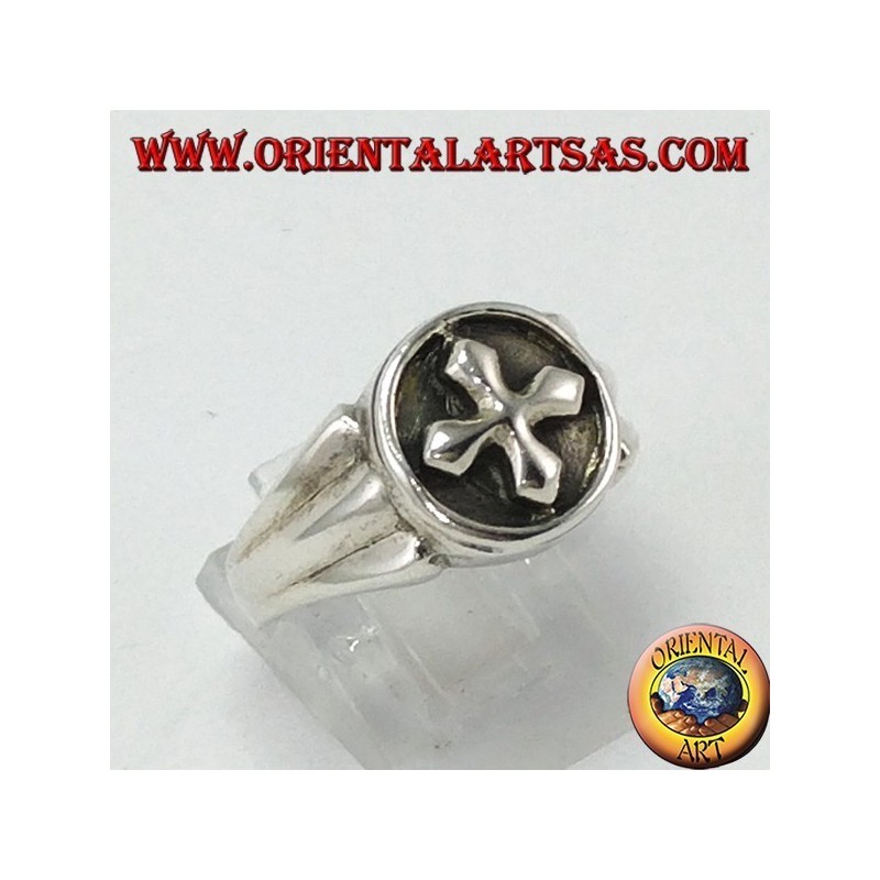 Anello in argento con croce greca
