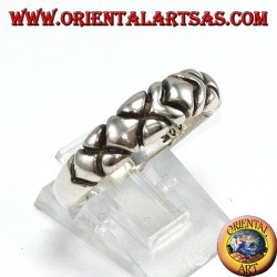 Anillo en plata, con cinco diamantes tallados