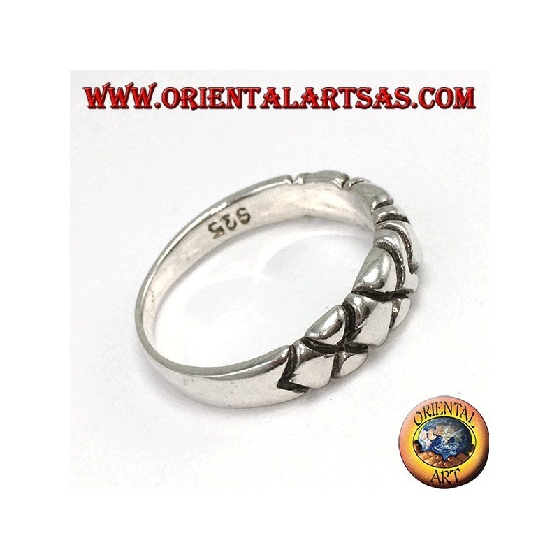 Bague en argent avec cinq diamants sculptés