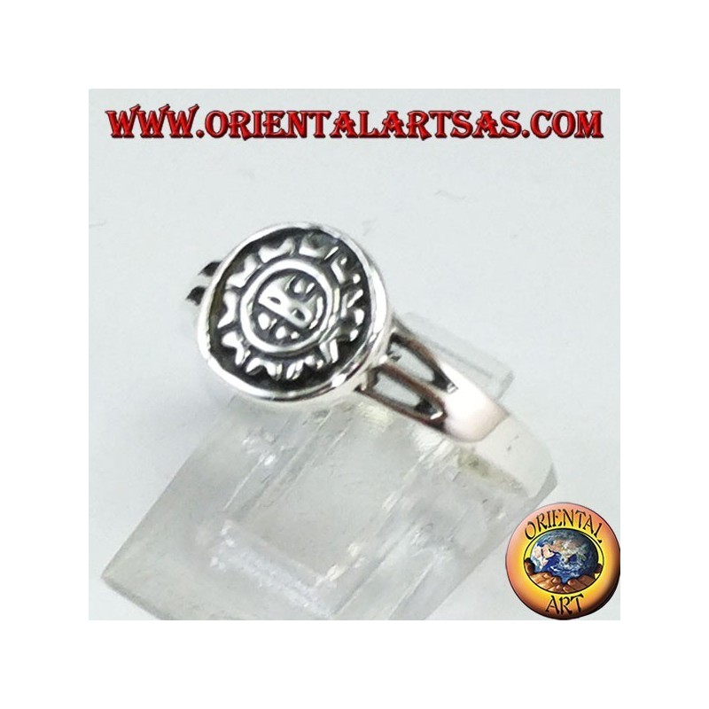 Anillo de plata con sol maya