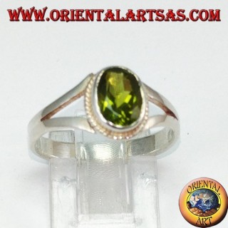 Bague en argent avec péridot naturel (petit)
