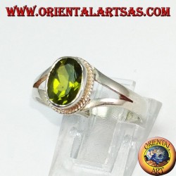 Anillo de plata con peridoto natural (pequeño)