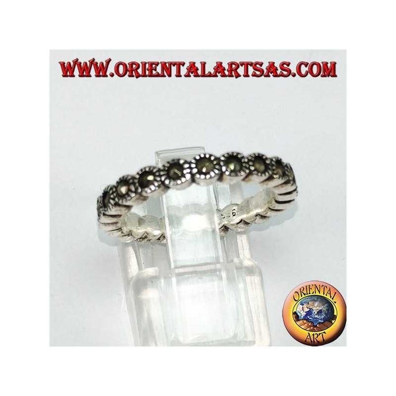 Silver band ring, with marcasite