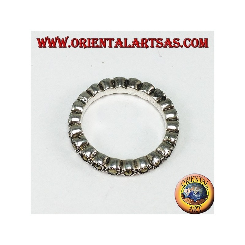 Bague en argent avec marcassite