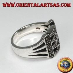 Anillo de plata con marcasita con 4 elipses paralelas
