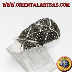 Silver ring with marcasite rounded band divided to X
