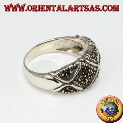 Silberring mit Markasit abgerundetes Band zu X geteilt