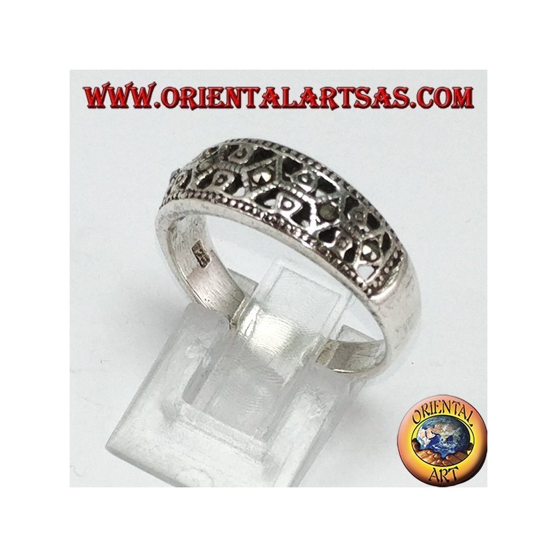 Anillo de plata con marcasita en rombos