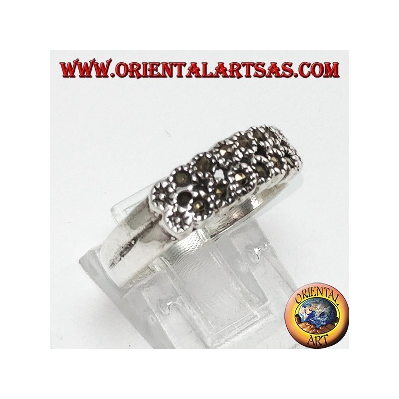 Anillo de plata con dos filas de marcasita