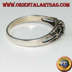 Anillo de plata con ónice, pequeño con decoraciones
