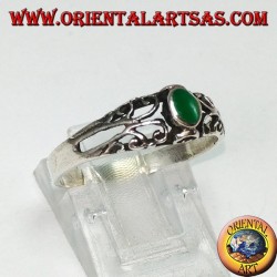 Silver ring with green agate, small with decorations