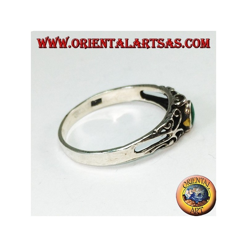 Silver ring with green agate, small with decorations
