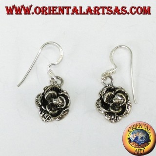 Silver pendant earrings in the shape of roses