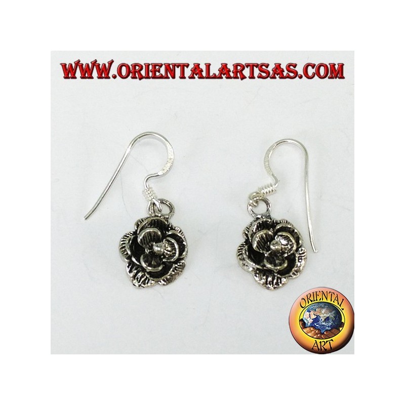 Silver pendant earrings in the shape of roses