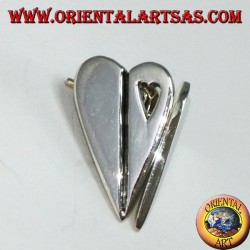 Pendientes de lóbulo de plata en forma de corazón, con un pequeño corazón perforado
