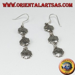 Boucles d'oreilles en argent composé de trois fleurs