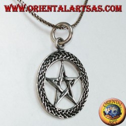 Pendentif en argent dans pentacle, étoile dans le cercle tressé