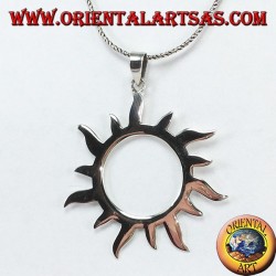 Colgante de plata con rayos de sol