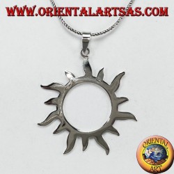 Colgante de plata con rayos de sol