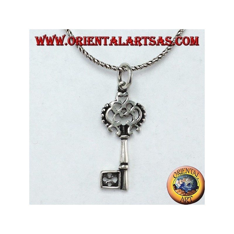 Pendentif clé en argent de style baroque