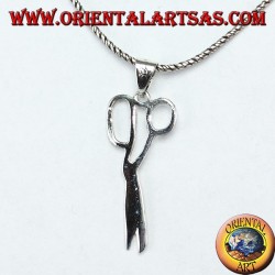 Colgante de plata en forma de tijera