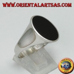 Silver ring with round flat onyx (large)