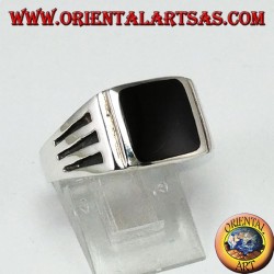 Silver ring with square onyx and engravings with three staves on the sides