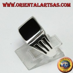 Silver ring with square onyx and engravings with three staves on the sides