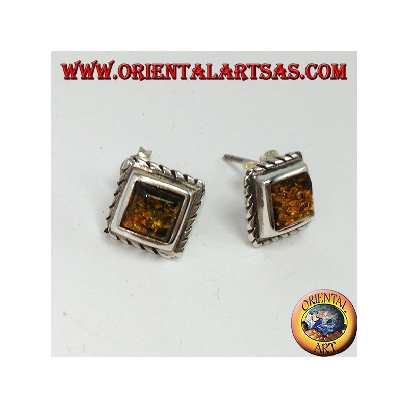 Orecchino a lobo con Ambra verde quadrata in argento