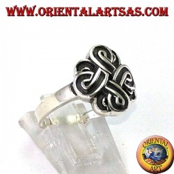 Anello in argento con il nodo di san Giovanni o nodo di Bowen