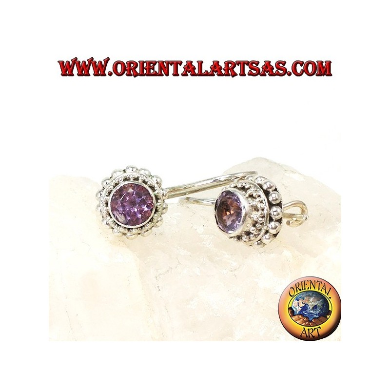 Silberohrringe mit kleinem facettiertem runden Amethyst