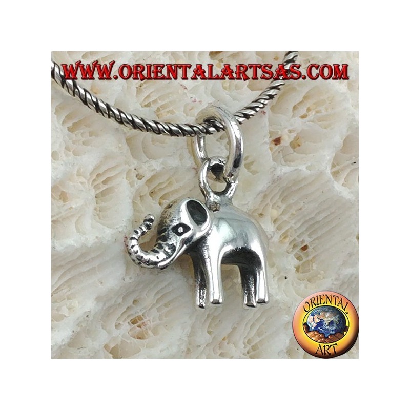 Petit pendentif éléphant en argent avec proboscis
