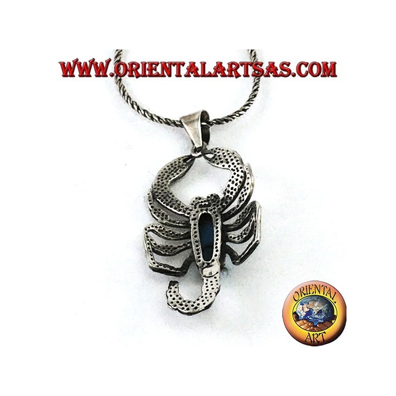 Pendentif en argent, scorpion aux yeux turquoise et cornaline